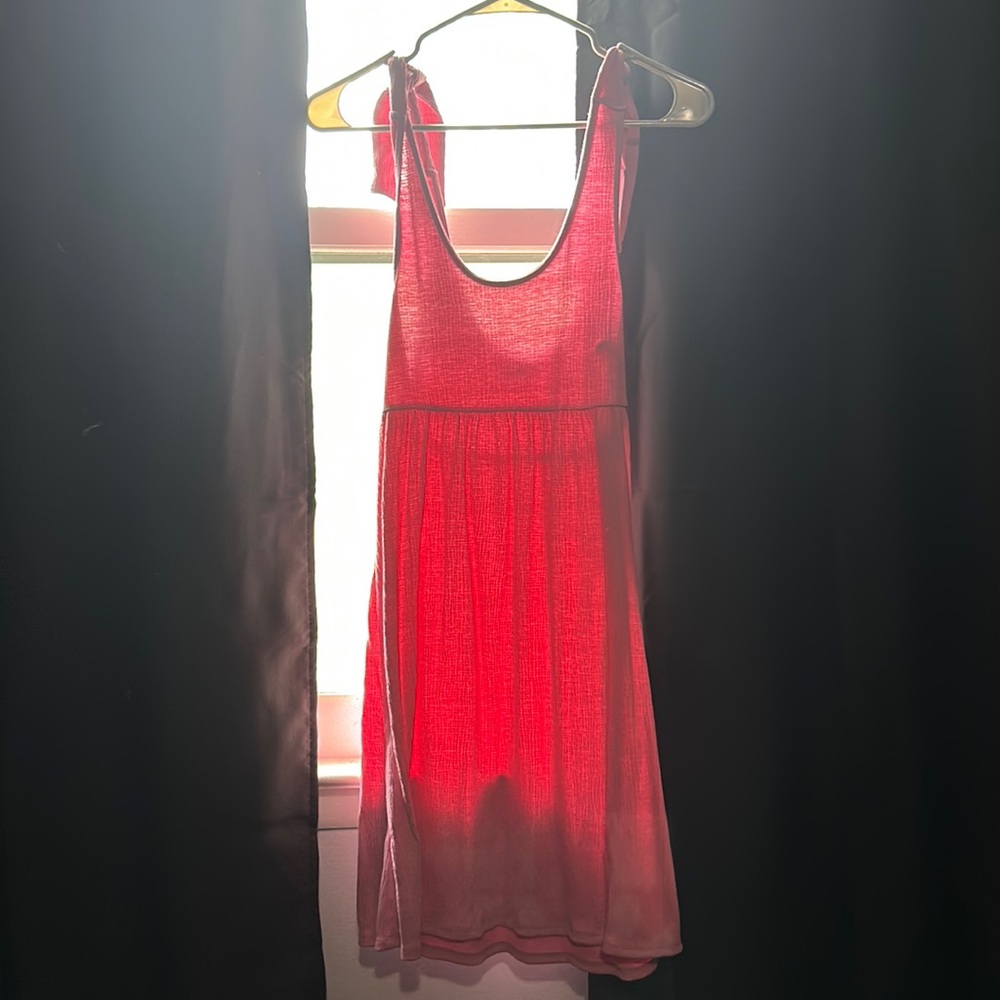 pink dress